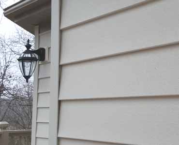 siding installer 370x300